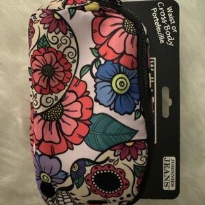 Johnnie’s Jeans Waist or Cross Body Portefeuille